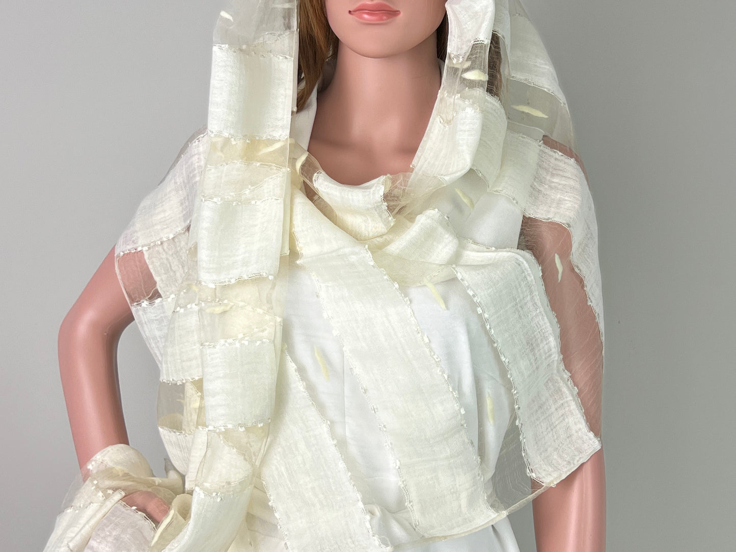 Luxemin Nashville Collection White Women's %100 Silk with Silk Cocoon Shawls and Wraps